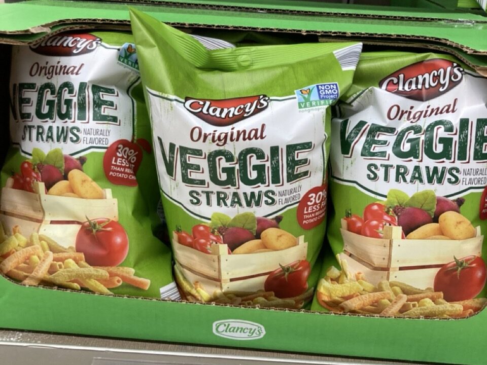 aldi brand veggie straw bags on the shelf